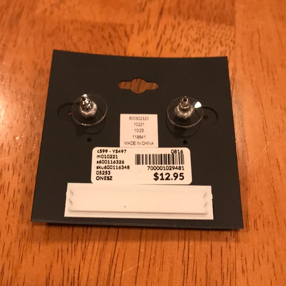 Lane Bryant stud earrings - Picture 3 of 3
